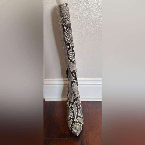 Villa Rouge Snakeskin Boots. - Picture 4 of 6